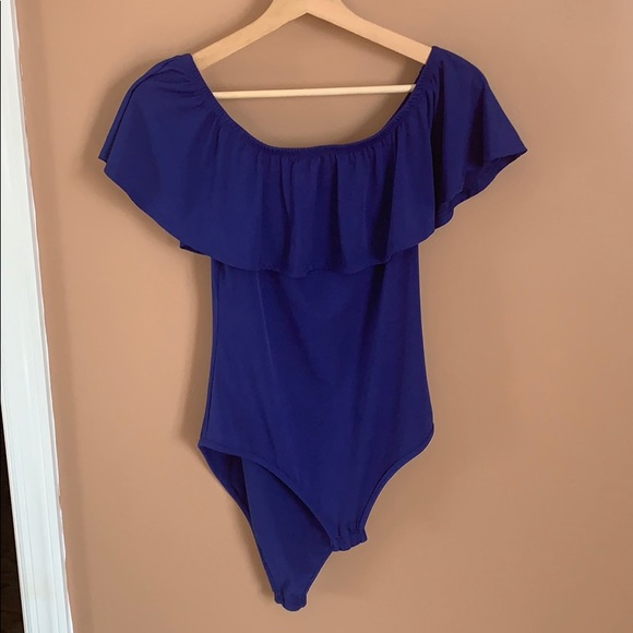 madrag Tops - Madrag off the shoulder bodysuit